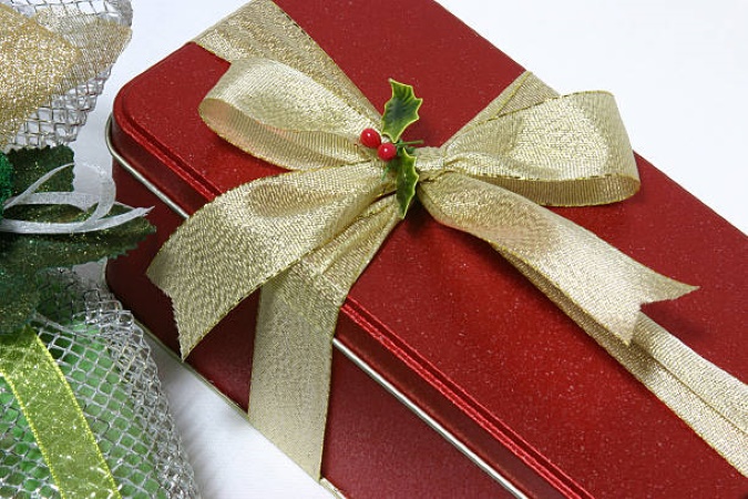 tin packaging box design